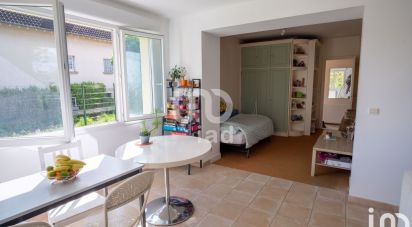 House 5 rooms of 109 m² in Saint-Mammès (77670)