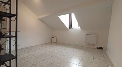 Apartment 1 room of 17 m² in Yerres (91330)
