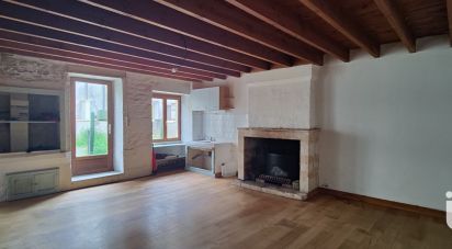 House 2 rooms of 65 m² in Niort (79000)