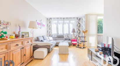 Appartement 5 pièces de 88 m² à Chilly-Mazarin (91380)