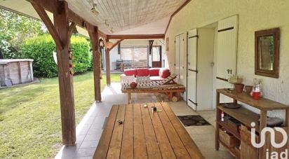Country house 7 rooms of 200 m² in Le Tuzan (33125)