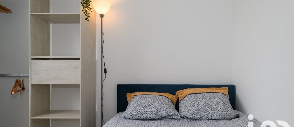 Apartment 4 rooms of 70 m² in Pau (64000)