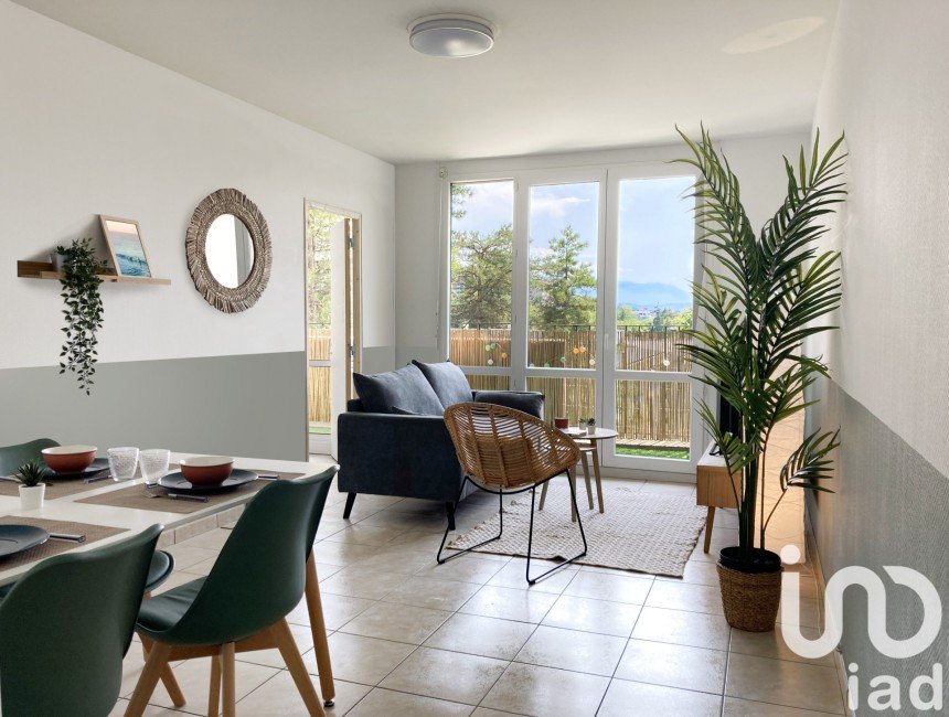 Apartment 4 rooms of 70 m² in Pau (64000)