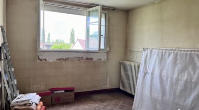 House 6 rooms of 110 m² in Saint-Yon (91650)
