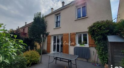 House 7 rooms of 136 m² in Longjumeau (91160)