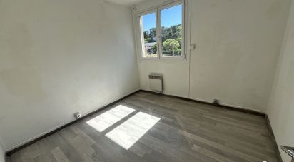 Apartment 3 rooms of 54 m² in Nîmes (30900)