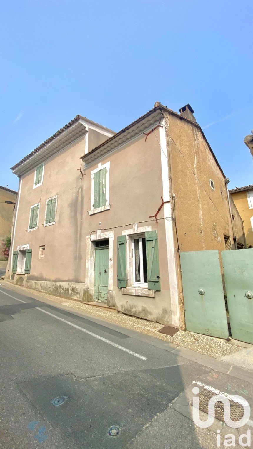 Maison de village 5 pièces de 180 m² à Lagnes (84800)