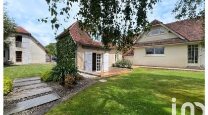 Traditional house 7 rooms of 158 m² in Thèze (64450)