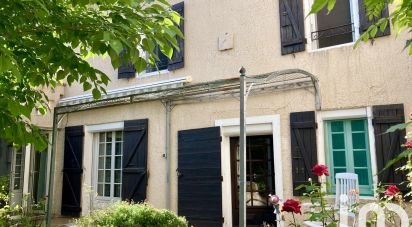 Maison de village 5 pièces de 112 m² à Pernes-les-Fontaines (84210)