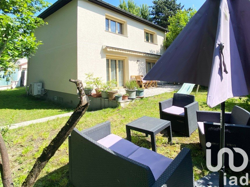 Pavilion 6 rooms of 124 m² in Rosny-sous-Bois (93110)