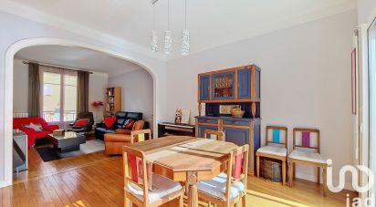House 6 rooms of 103 m² in L'Haÿ-les-Roses (94240)