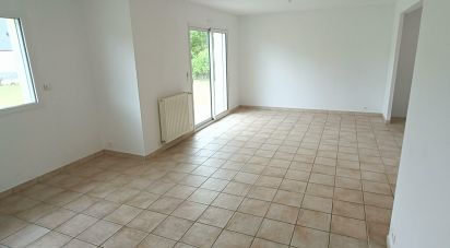 House 4 rooms of 89 m² in Louannec (22700)