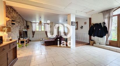 Maison 4 pièces de 180 m² à CINQUETRAL (39200)
