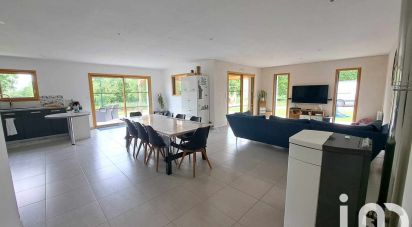 House 6 rooms of 140 m² in Le Mené (22330)