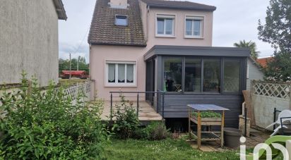 House 7 rooms of 185 m² in Mainvilliers (28300)