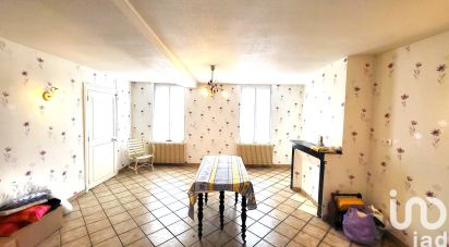 Traditional house 5 rooms of 125 m² in Château-Renard (45220)