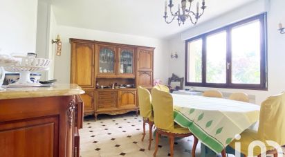 Traditional house 7 rooms of 140 m² in Villemomble (93250)