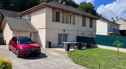House 4 rooms of 82 m² in Saint-Yon (91650)