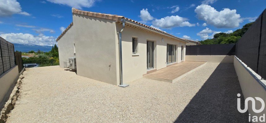 Maison traditionnelle 4 pièces de 103 m² à Saint-Didier (84210)