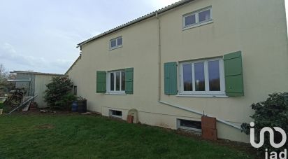 House 4 rooms of 82 m² in Châtillon-sur-Thouet (79200)