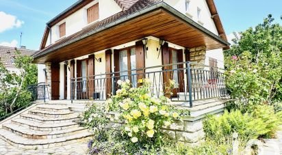 Traditional house 7 rooms of 182 m² in Orsay (91400)