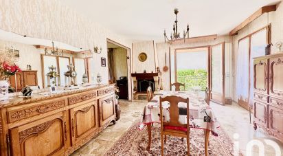 Maison traditionnelle 7 pièces de 182 m² à Orsay (91400)
