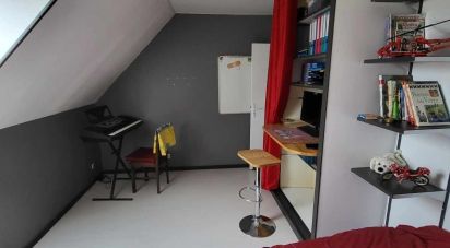 Maison traditionnelle 9 pièces de 175 m² à Villenoy (77124)