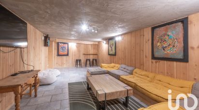 Cottage 10 rooms of 288 m² in Huez (38750)