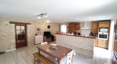 Farm 7 rooms of 140 m² in Haims (86310)