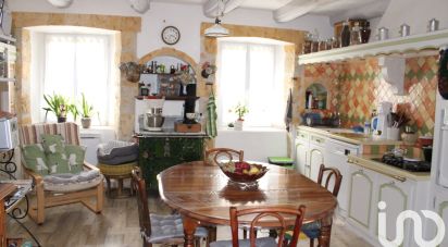 House 6 rooms of 150 m² in - (48600)