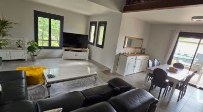 Maison traditionnelle 7 pièces de 170 m² à Aubignan (84810)
