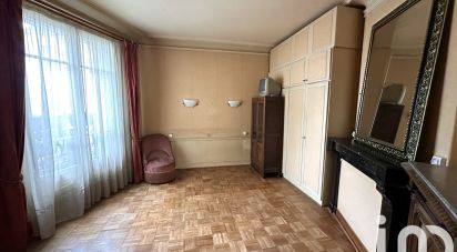 Apartment 2 rooms of 54 m² in Paris (75019)