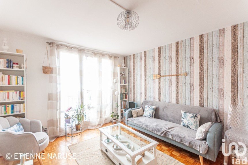 Apartment 3 rooms of 57 m² in Versailles (78000)
