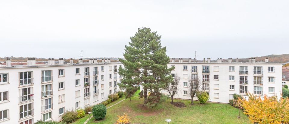 Apartment 3 rooms of 57 m² in Versailles (78000)
