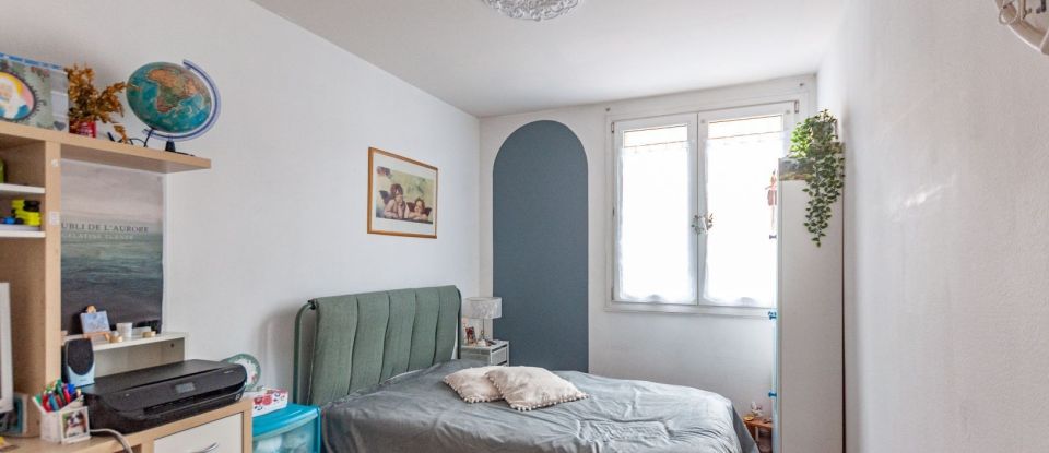 Apartment 3 rooms of 57 m² in Versailles (78000)