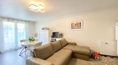 Apartment 4 rooms of 75 m² in Moissy-Cramayel (77550)