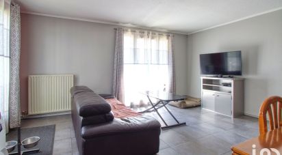 Apartment 3 rooms of 70 m² in Éragny (95610)
