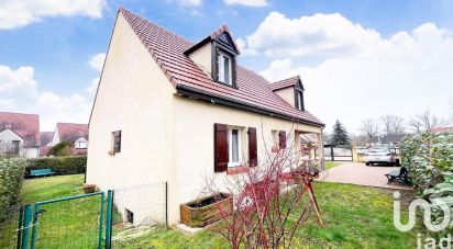 Maison traditionnelle 7 pièces de 155 m² à Boigny-sur-Bionne (45760)
