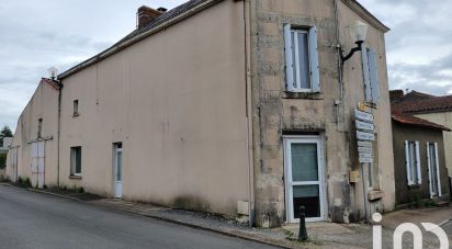 Maison traditionnelle 6 pièces de 235 m² à Mouilleron-Saint-Germain (85390)
