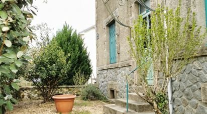 Town house 6 rooms of 151 m² in Flavignac (87230)