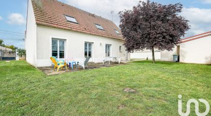 Traditional house 6 rooms of 145 m² in Villers-Saint-Genest (60620)