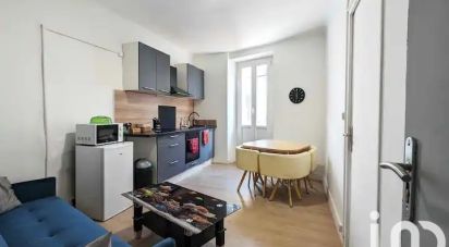 Apartment 2 rooms of 33 m² in Trets (13530)