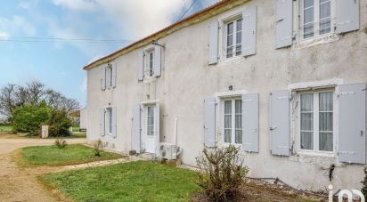 House 8 rooms of 304 m² in Angliers (17540)