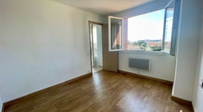 Appartement 5 pièces de 58 m² à Toulon (83200)