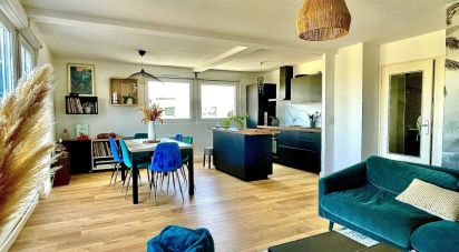Appartement 3 pièces de 66 m² à Bordeaux (33800)