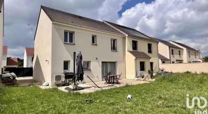 House 6 rooms of 100 m² in Neufmoutiers-en-Brie (77610)