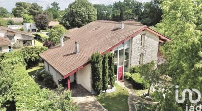 Architect house 10 rooms of 297 m² in Gradignan (33170)