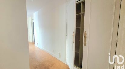 Apartment 4 rooms of 82 m² in Versailles (78000)