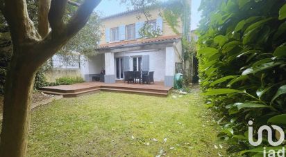 House 5 rooms of 106 m² in Avignon (84000)