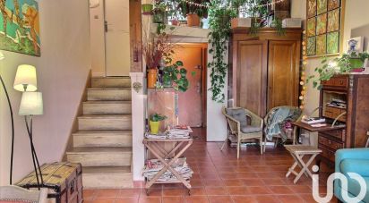 Traditional house 6 rooms of 98 m² in Montreuil (93100)